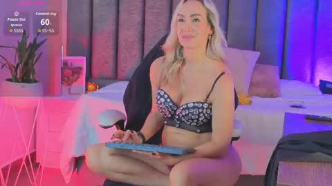 Sophi online show from July 20, 10:39 am
