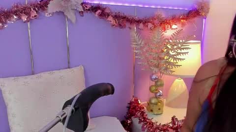 Sophy online show from December 18, 12:00 pm