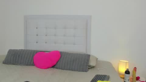 Snapshot of sopphiefox chatting on October 31, 10:44 pm Sofia online show from October 31, 10:44 pm