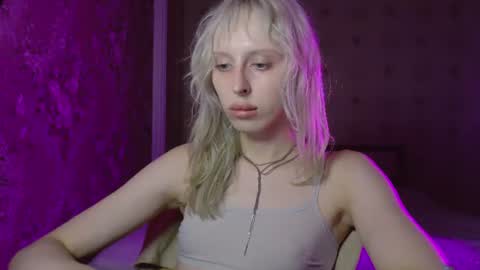 sora999999999 online show from June 21, 7:27 pm