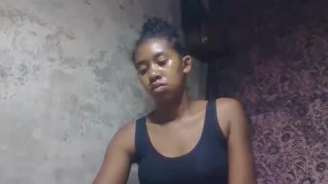 Snapshot of soriettezah chatting on February 23, 7:22 pm soriettezah online show from February 23, 7:22 pm