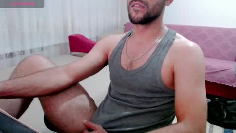 Snapshot of sorrymybadd chatting on October 19, 10:21 pm luis online show from October 19, 10:21 pm