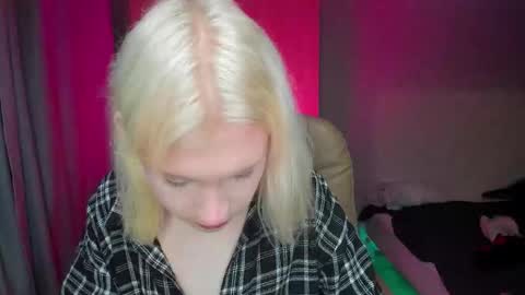 soska_albinosk online show from January 10, 1:46 pm