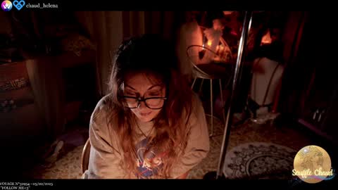 Snapshot of souffle_chaud chatting on February 5, 9:40 pm . . online show from February 5, 9:40 pm