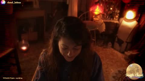 Snapshot of souffle_chaud chatting on September 28, 7:19 pm . . online show from September 28, 7:19 pm