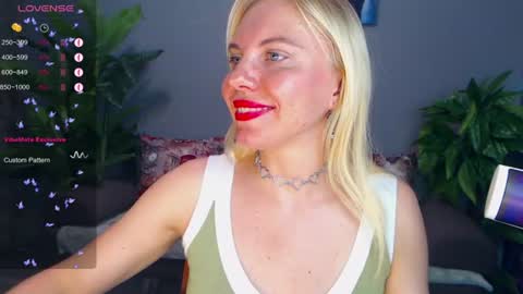 Lisa online show from July 2, 3:17 am