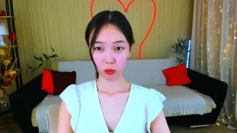 soulharmoonyy online show from April 23, 1:57 pm