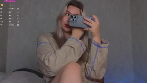 soulmeinme online show from October 23, 8:18 pm