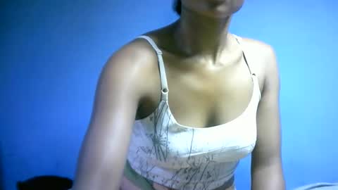 Snapshot of sourayaa chatting on May 4, 7:43 pm sourayaa online show from May 4, 7:43 pm