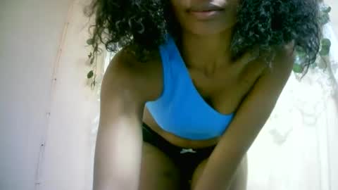 Snapshot of sourayaa chatting on May 18, 6:25 pm sourayaa online show from May 18, 6:25 pm