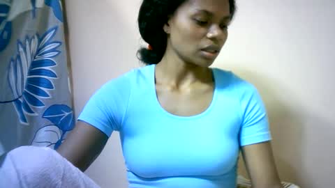 Snapshot of sourayaa chatting on May 29, 7:01 pm sourayaa online show from May 29, 7:01 pm