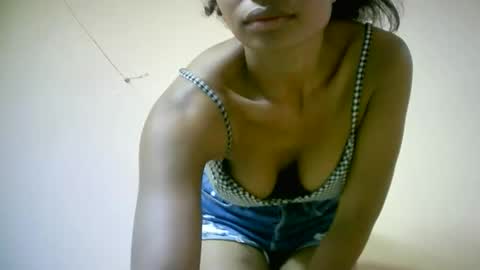Snapshot of sourayaa chatting on June 2, 7:43 am sourayaa online show from June 2, 7:43 am