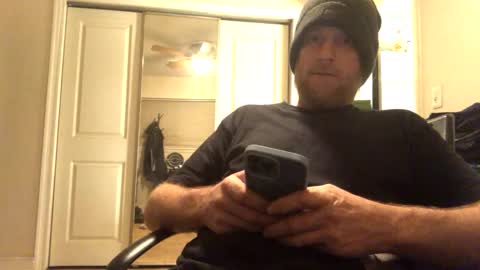 Snapshot of southern_guy_69 chatting on February 11, 7:23 am southern_guy_69 online show from February 11, 7:23 am