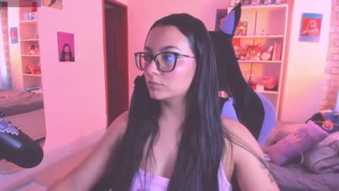 Snapshot of soy___lili chatting on July 12, 4:42 pm Lili online show from July 12, 4:42 pm