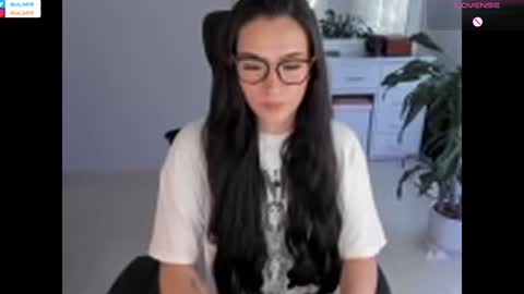 Luisa    online show from January 18, 10:39 pm