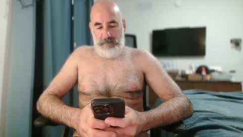 Snapshot of soyelpoti79 chatting on February 22, 1:24 pm WhiteWolfFL online show from February 22, 1:24 pm