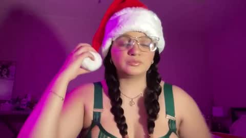 Snapshot of soyoceanne chatting on December 20, 4:19 am Soyoceanne online show from December 20, 4:19 am