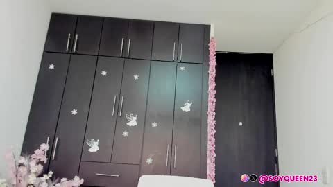 Snapshot of soyqeen chatting on March 12, 3:13 am SoyQueen online show from March 12, 3:13 am