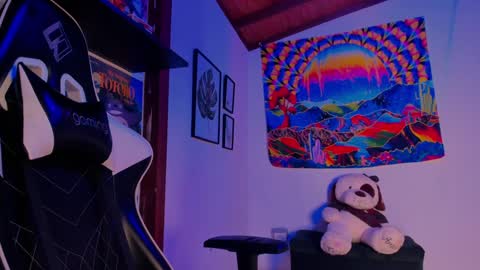 Val online show from February 7, 6:56 am