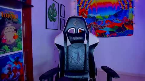 Val online show from November 20, 1:39 am