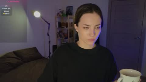 Snapshot of space_x_roxy chatting on December 5, 7:38 pm Roxy online show from December 5, 7:38 pm