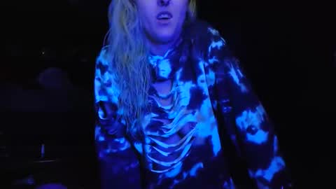 Snapshot of spacielacielush chatting on September 24, 11:13 am SpacieLacieLush online show from September 24, 11:13 am