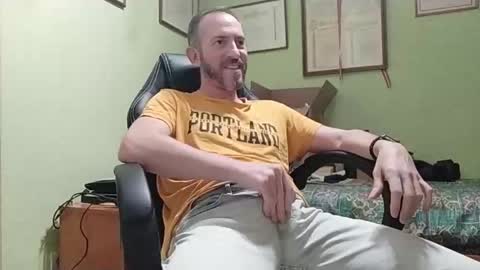 Snapshot of spanishharddick chatting on December 14, 5:29 pm Manu online show from December 14, 5:29 pm