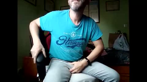 Snapshot of spanishharddick chatting on April 11, 3:27 pm Manu online show from April 11, 3:27 pm