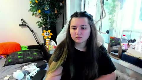 Snapshot of spanking_girls chatting on November 16, 11:49 am Evgenia online show from November 16, 11:49 am