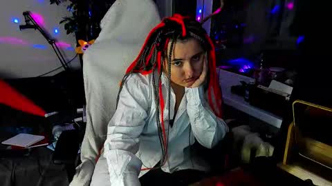 Snapshot of spanking_girls chatting on November 26, 12:11 am Evgenia online show from November 26, 12:11 am