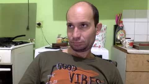 Snapshot of sparei7 chatting on November 19, 9:26 pm Snaiky online show from November 19, 9:26 pm