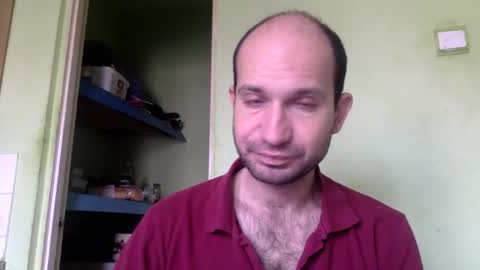 Snapshot of sparei7 chatting on December 2, 10:53 am Snaiky online show from December 2, 10:53 am