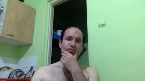 Snaiky online show from April 30, 9:30 pm