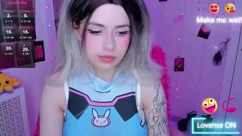 Snapshot of sparklemona chatting on February 18, 4:58 am  SparkleMona  online show from February 18, 4:58 am