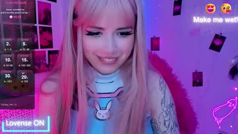 Snapshot of sparklemona chatting on February 24, 4:49 am  SparkleMona  online show from February 24, 4:49 am