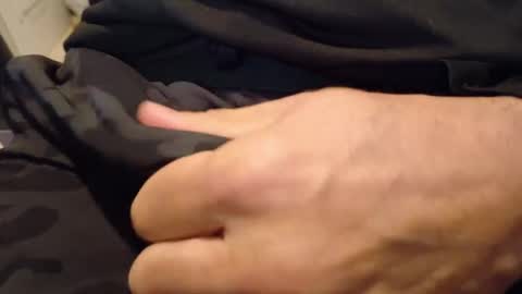 Snapshot of sparklenuts17 chatting on December 26, 2:59 pm sparklenuts17 online show from December 26, 2:59 pm