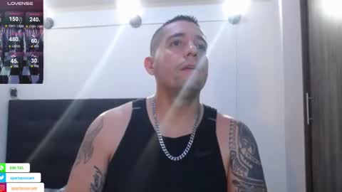 Snapshot of spartacus_cam chatting on December 10, 8:40 am online show from December 10, 8:40 am