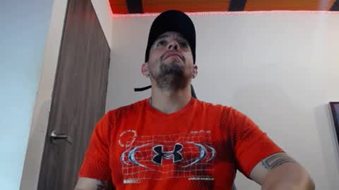 Snapshot of spartacus_cam chatting on February 6, 6:08 am online show from February 6, 6:08 am