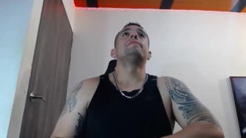 Snapshot of spartacus_cam chatting on February 13, 5:37 am online show from February 13, 5:37 am