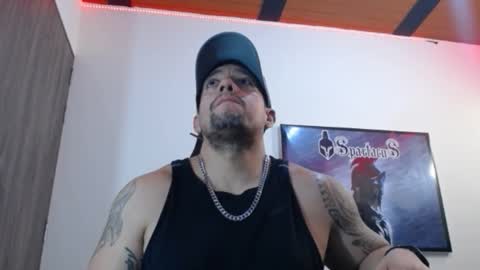 Snapshot of spartacus_cam chatting on September 29, 5:34 am online show from September 29, 5:34 am