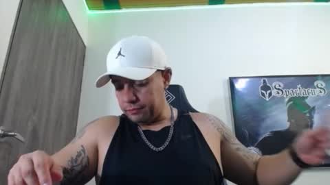 Snapshot of spartacus_cam chatting on October 7, 5:48 am online show from October 7, 5:48 am