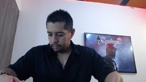 Snapshot of spartacus_cam chatting on December 21, 5:25 am online show from December 21, 5:25 am