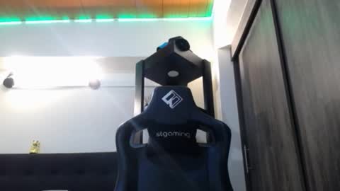     online show from March 4, 4:51 am