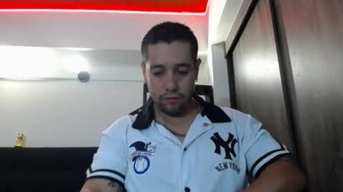 Snapshot of spartacus_cam chatting on June 23, 4:54 am online show from June 23, 4:54 am