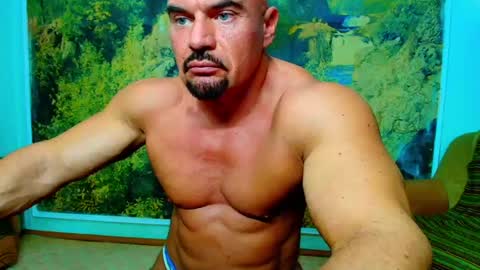 Snapshot of spartacusdom chatting on July 30, 4:44 am spartacusdom online show from July 30, 4:44 am