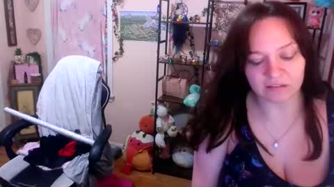 Snapshot of spawnofademon chatting on November 10, 10:31 pm spawnofademon online show from November 10, 10:31 pm