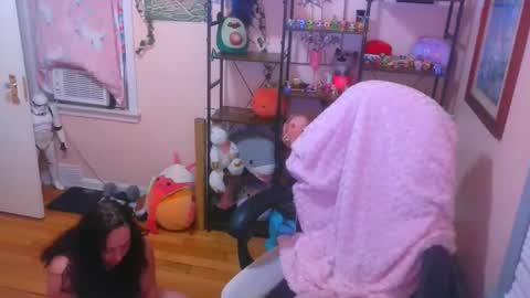 Snapshot of spawnofademon chatting on November 15, 7:49 am spawnofademon online show from November 15, 7:49 am