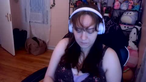Snapshot of spawnofademon chatting on May 29, 9:40 am spawnofademon online show from May 29, 9:40 am