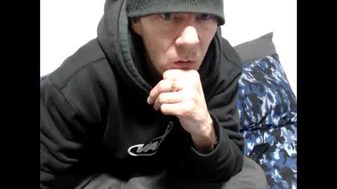 Snapshot of spazzy2 chatting on February 12, 4:57 pm spazzy2 online show from February 12, 4:57 pm