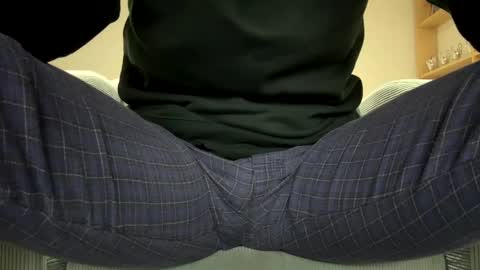 Snapshot of specialll27 chatting on February 19, 10:42 pm Dany online show from February 19, 10:42 pm